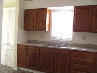 800 S Center St, Shenandoah, IA 51601 - photo 4