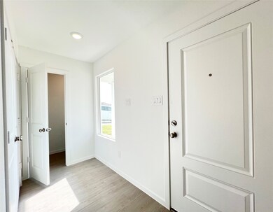 4012 Twinleaf Dr, Crowley, TX 76036 - photo 2