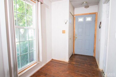 22 Keith Ct, Kendall Park, NJ 08824 - photo 5