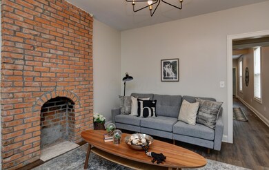 91- Living Room (3)