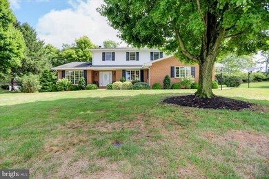 800 E Side Dr, Greencastle, PA 17225 - photo 4