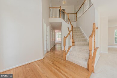 8905 Brae Brooke Dr, Lanham, MD 20706 - photo 5