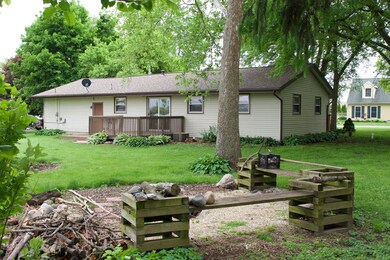 821 Sunny Acres Dr, Princeton, IL 61356 - photo 3