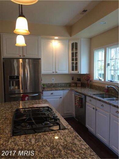 7904 Hollington Place, Fairfax Station, VA 22039 - photo 4