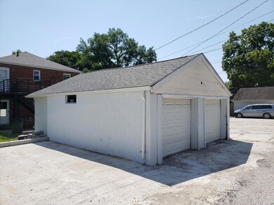 2. 2 Car Garage