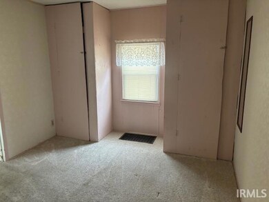 116 E Stephenson St, Marion, IN 46952 - photo 5