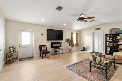 8915 59th Way, Pinellas Park, FL 33782 - photo 5