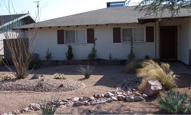 3_Front_Yard
