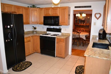 11 Thresher Rd unit U50, Nashua, NH 03063 - photo 4
