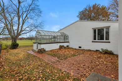 301 G H Baker Dr, Urbana, IL 61801 - photo 3