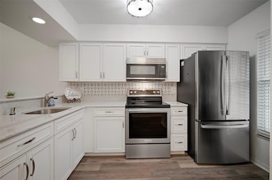 4925 Myrtle Oak Dr unit 22, New Port Richey, FL 34653 - photo 3