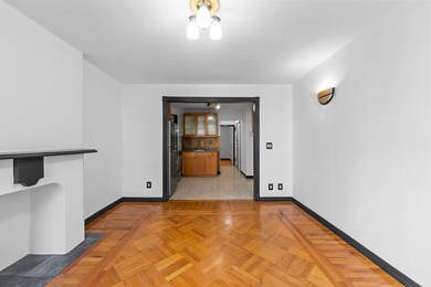 214 E 84th St unit 3A, New York, NY 10028 - photo 5