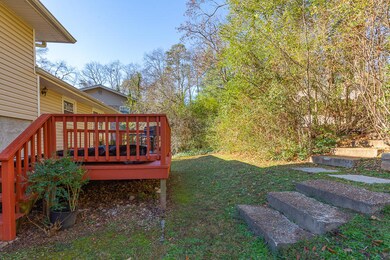 5215 Creeks Bend Ln, Hixson, TN 37343 - photo 6