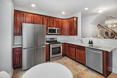 454 Albany Ct, West New York, NJ 07093 - photo 7