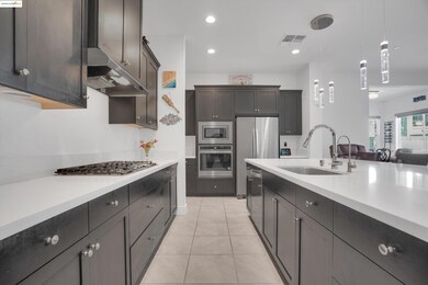 2281 Garden Farms Ave, Lathrop, CA 95330 - photo 5