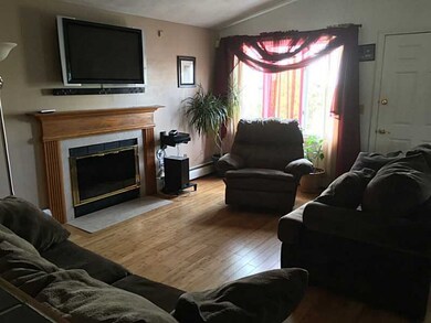 34 Ophelia St, Providence, RI 02909 - photo 2