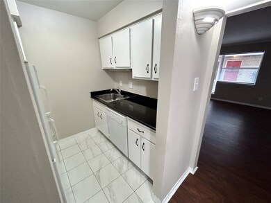1416 Hawthorne St unit 1, Houston, TX 77006 - photo 4