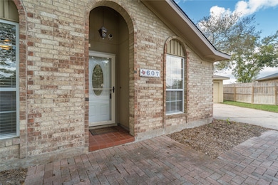607 Francis Ct, League City, TX 77573 - photo 3