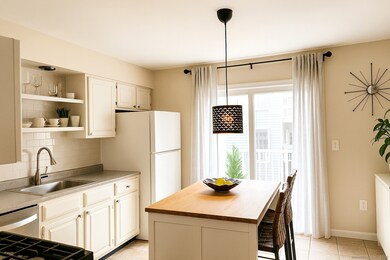 48 Strawberry Hill Ave unit 11, Stamford, CT 06902 - photo 4