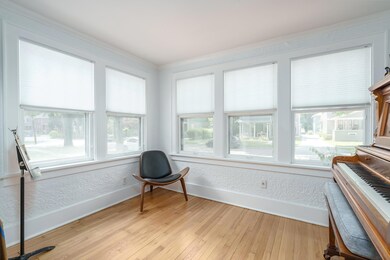 Locust_St_711_Kalamazoo_49007-7