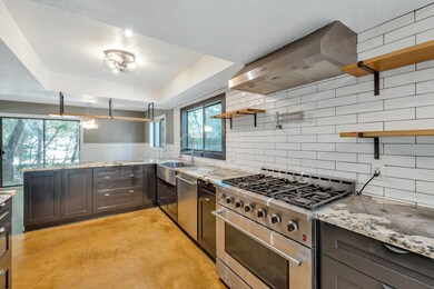 14 S Greenbud Ct, Spring, TX 77380 - photo 6