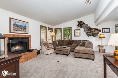 Living Room_KI_42-SMALL