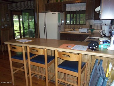 800 Cherry Ct, Hawley, PA 18428 - photo 4