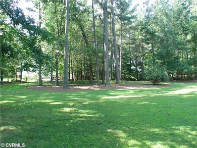 View - 1 acre plus lot, flat level yard!