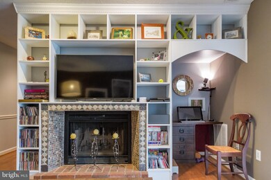 10002 Oakton Terrace Rd unit 10002, Oakton, VA 22124 - photo 7