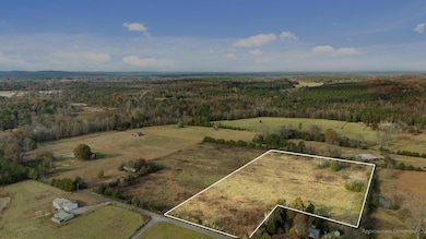 365 Davis Rd SE, Old Fort, TN 37362 - photo 4