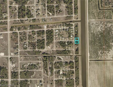 913 Naples Ave S, Lehigh Acres, FL 33974 - photo 3