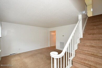 327 Richlands Ave unit 3, Jacksonville, NC 28540 - photo 4