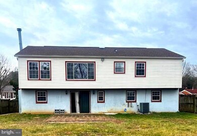 12521 Macduff Dr, Fort Washington, MD 20744 - photo 3