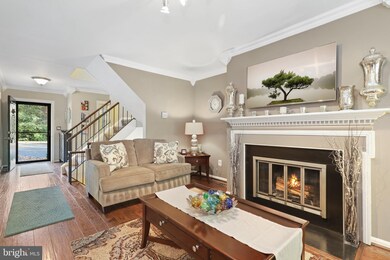 11717 Stillbrook Ct, Reston, VA 20191 - photo 6