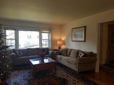 33 Long Meadow Rd, Riverside, CT 06878 - photo 5