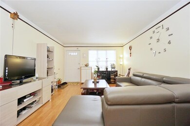 84 Sencea St, Staten  Island, NY 10310 - photo 7