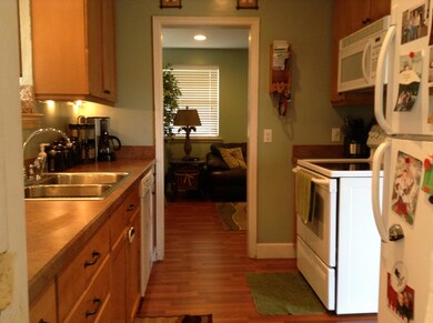 4824 Sefa Cir N, Jacksonville, FL 32210 - photo 3