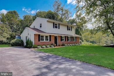 6629 Carroll Highlands Rd, Sykesville, MD 21784 - photo 2