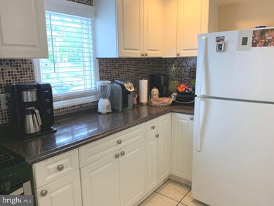 640 Bem St, Riverside, NJ 08075 - photo 3