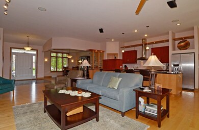 2810 Sunflower Dr, Fitchburg, WI 53711 - photo 2