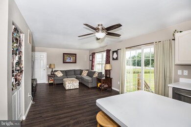 539 Trevanion Terrace, Taneytown, MD 21787 - photo 5