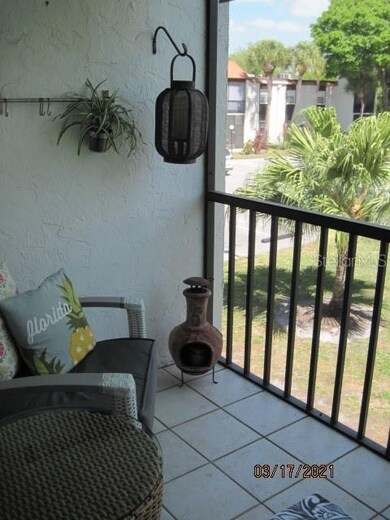 The balcony furnishings will remain for the buyers