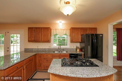 10808 Seven Oaks Ct, Spotsylvania, VA 22553 - photo 7