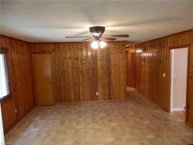 532 Oakdale Rd, Jamestown, NC 27282 - photo 6