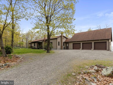 937 Sparrow Hill Rd, Paw Paw, WV 25434 - photo 5