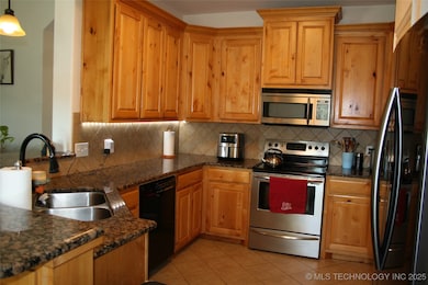 412 Wandering Way, Ardmore, OK 73401 - photo 3