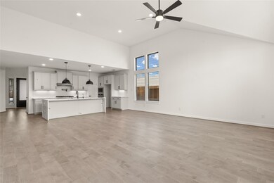 Very open concept family room, casual dinnng, open to kitchen.