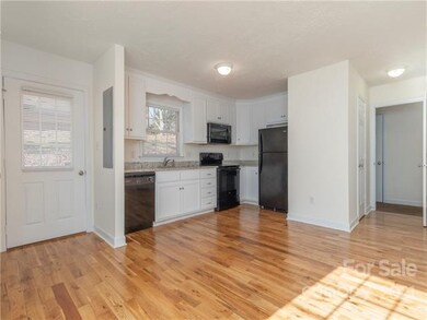 40 Iris St, Asheville, NC 28803 - photo 4