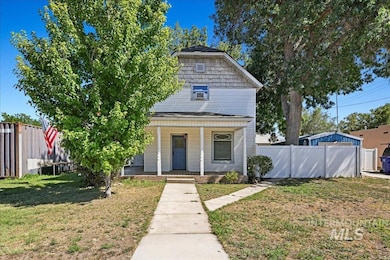 210 N 3rd St, Parma, ID 83660 - photo 3