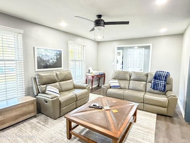 301 Foxtail Rd, Versailles, KY 40383 - photo 6